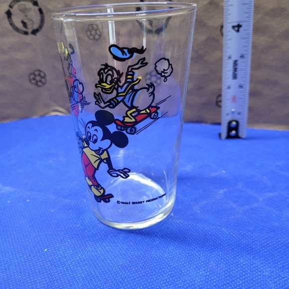 Vintage Disney promotional glass from the 70's. - Picture 3 of 6